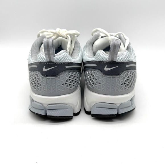 Nike Vomero 5 Platinum Metallic Shoes Sz 4Y / 5.5 W Gray White New HF6998-002 - Picture 4 of 11